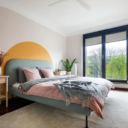W Scislym Centrum Krakowa Z Parkingiem! Apartamento *