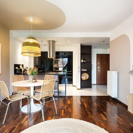 W Scislym Centrum Krakowa Z Parkingiem! Διαμέρισμα Krasków