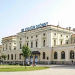 W Scislym Centrum Krakowa Z Parkingiem! Διαμέρισμα Krasków